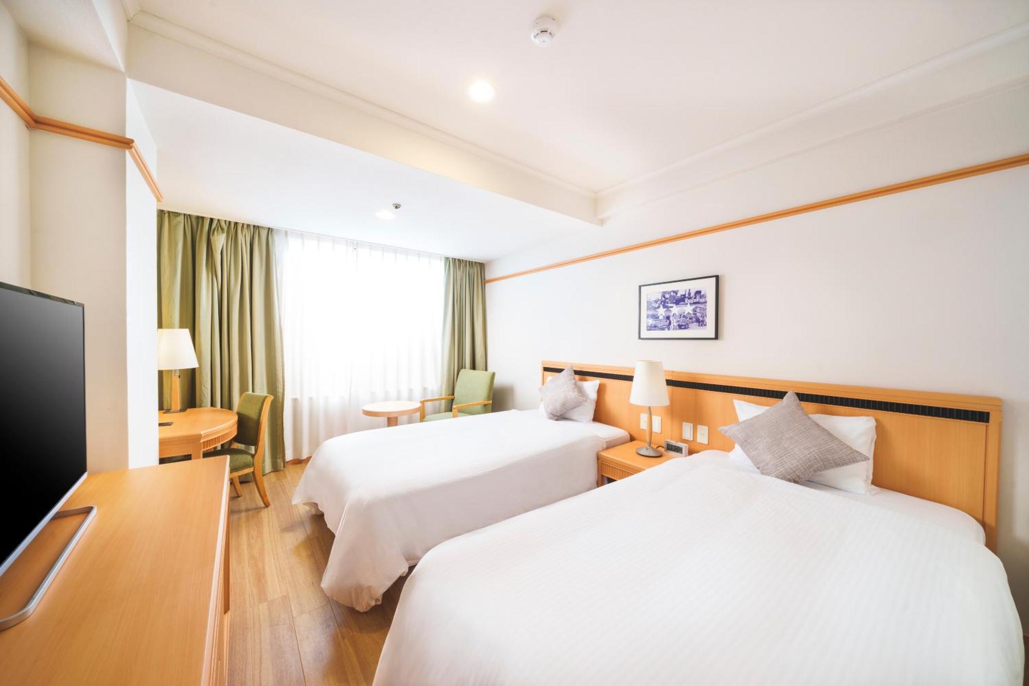 Hotel Royal Orion Naha Zimmer foto